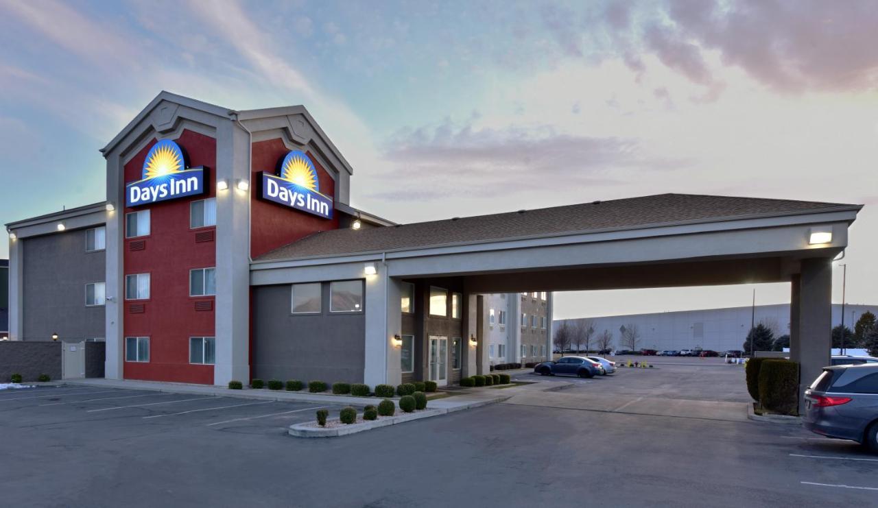 Days Inn By Wyndham Springville Ngoại thất bức ảnh