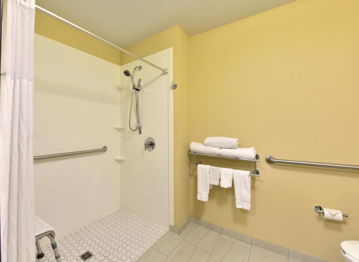 Days Inn By Wyndham Springville Ngoại thất bức ảnh